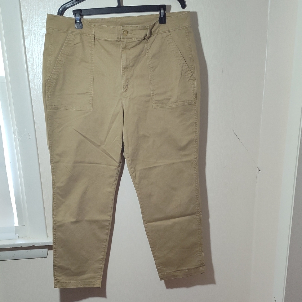 Womes Tan Pants